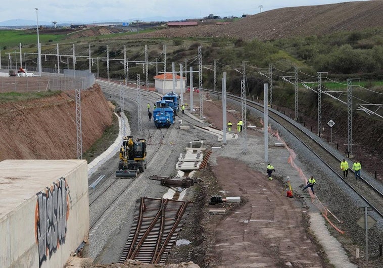 Fase decisiva: el Puerto Seco se une a la línea Salamanca-Fuentes de Oñoro
